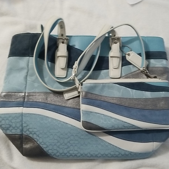 Vintage Wave Patchwork Tote - Picture 12 of 12